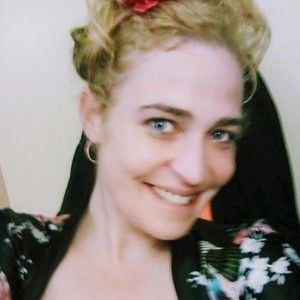 Meet your Posher, Aja